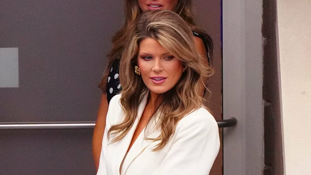 Trump savages Pam Bondi as he leaks text message listing her failings