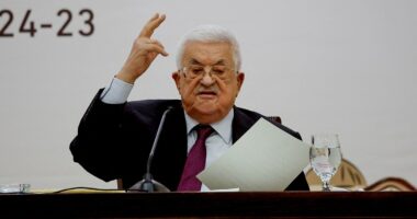 UN gives long round of applause after Palestinian Authority president accuses Israel of 'genocide'