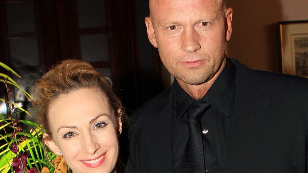 Blue Heelers star Lisa McCune reveals her shock 'situationship' with Teddy Tahu Rhodes after they stunned Australia by kissing while married to other people