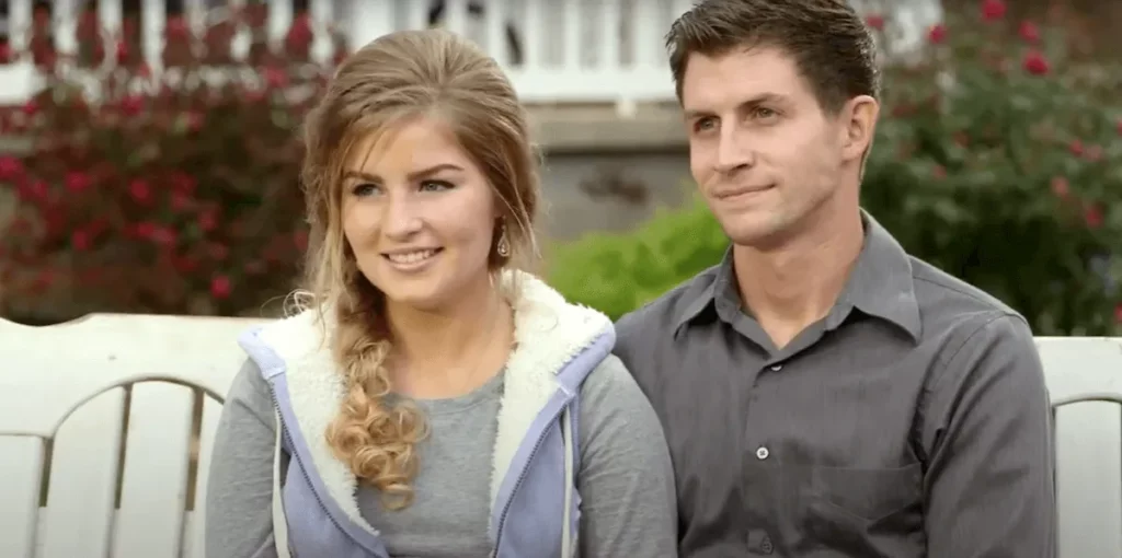 'Bringing Up Bates' Star Erin Paine In ICU After Suffering 'Severe Seizure' Days After Giving Birth