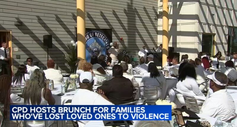 Chicago Police Department holds annual 'Brunch en Blanc' in Bronzeville for families of loved ones lost to violence