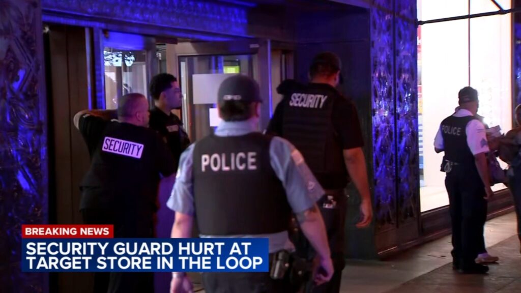 Chicago crime: Large police presence seen near Target store in the Loop at State, Madison streets