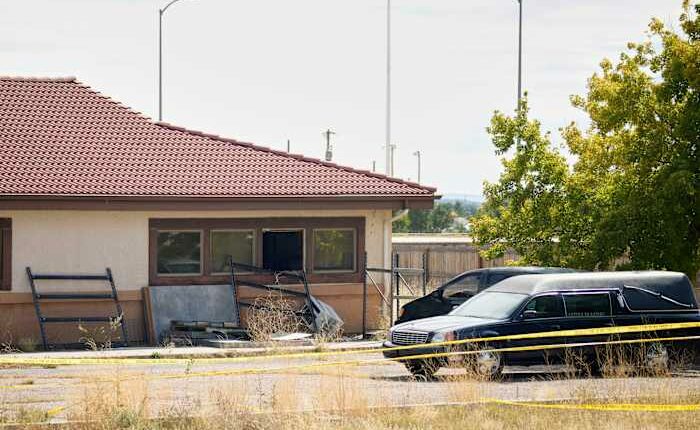 Colorado funeral director who acknowledged abusing 191 corpses withdraws guilty plea