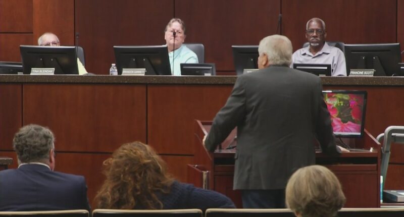 Former Augusta administrator advocates for giving hiring and firing to manager