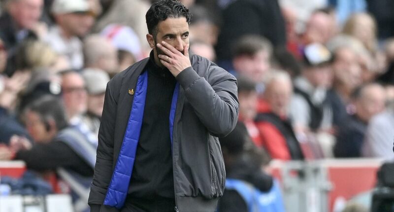 Gary Neville pinpoints 'awful' moment which shows Man United players now 'may be really doubting' Ruben Amorim's system after 'ridiculous' decision - with sacking odds shortening