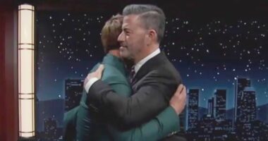 Glen Powell reacts to being Jimmy Kimmel's first guest post-suspension
