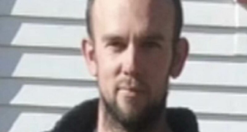 He shot a policeman, made his children live in the wild for years and even took one of them on armed robberies. So why are so many still saying New Zealand's fugitive dad died a victim?