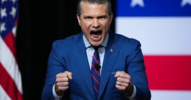 Hegseth emphasizes fitness, grooming for military leadership