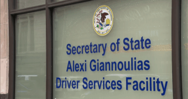 IL Secretary of State unveils new, 24/7 DMV kiosks in Springfield