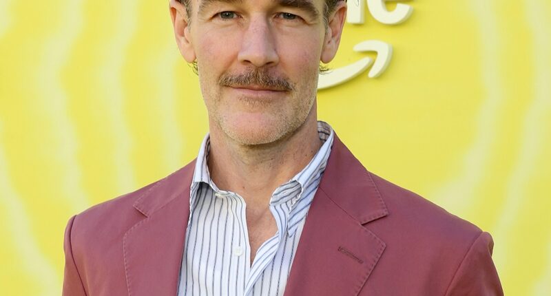 James Van Der Beek Makes Surprise Appearance at Dawson's Creek Reunion