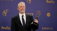 Jon Stewart to host 'The Daily Show' in rare mid-week appearance a day after Kimmel suspension