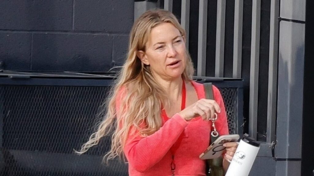 Kate Hudson, 46, goes makeup-free after gym session