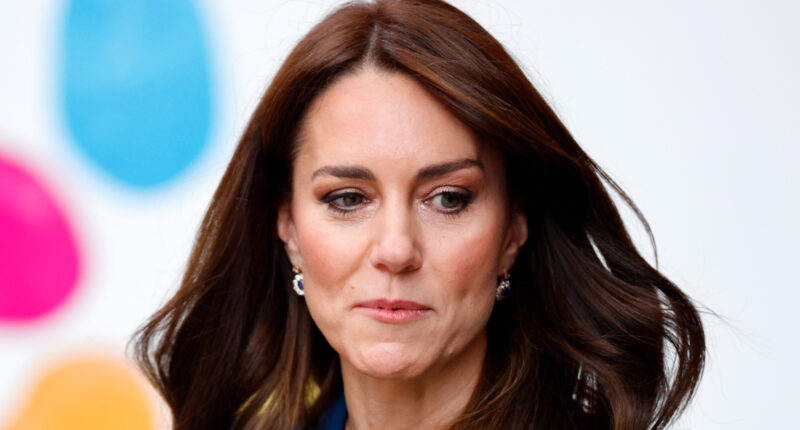 Kate Middleton's New Blonde Hair Should Have Stayed In The Bottle (Meghan Markle, Don't Even Try It)
