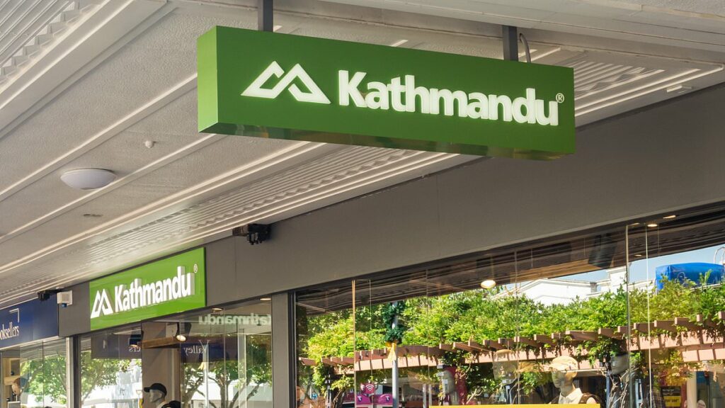 Major Aussie retailer to close some stores as it loses millions of dollars