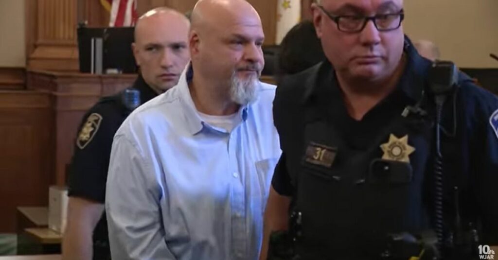 Man kidnapped woman, 80, strangled her with belt in woods