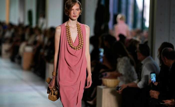 Michael Kors' style and wearability attract starry crowd at his New York Fashion Week show
