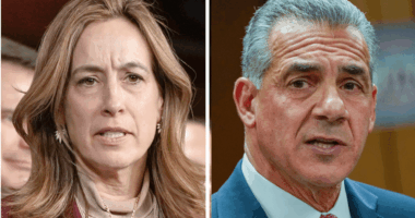 New Jersey's tightening governor race poses trouble signs for Democrats
