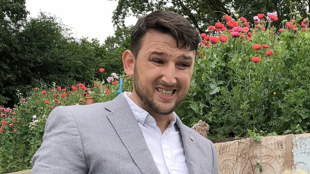 Notorious traveller family once booted out of New Zealand for terrorising tourists have been ordered to pack up AGAIN after losing war with villagers