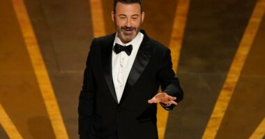 People divided on Jimmy Kimmel's return to TV after suspension