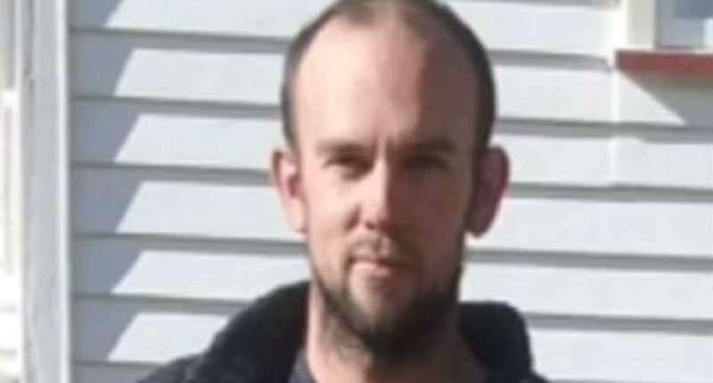 Police admit strange detail after shooting dead fugitive dad Tom Phillips who went on the run with his kids for four years