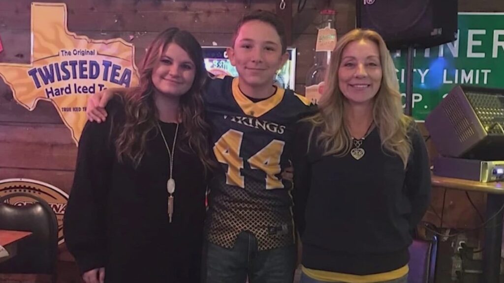 Police escorted estranged husband back to home before fatal stabbing