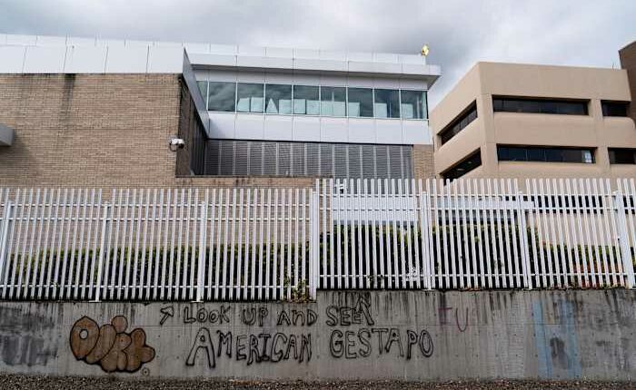 Portland to issue land use violation notice to ICE building for allegedly breaching detention limits