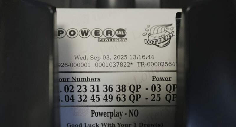 Powerball jackpot jumps to $1.7 billion, 2 people won $1M in Georgia
