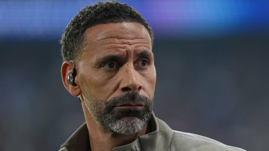 Rio Ferdinand raises alarm bells over key detail in Man United deal - as he urges his former club to learn from past mistakes