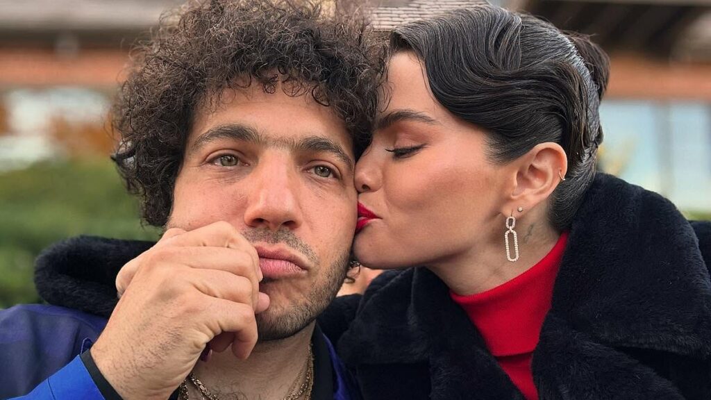 Selena Gomez's wedding jitters? Friends say it's not 'smooth sailing'