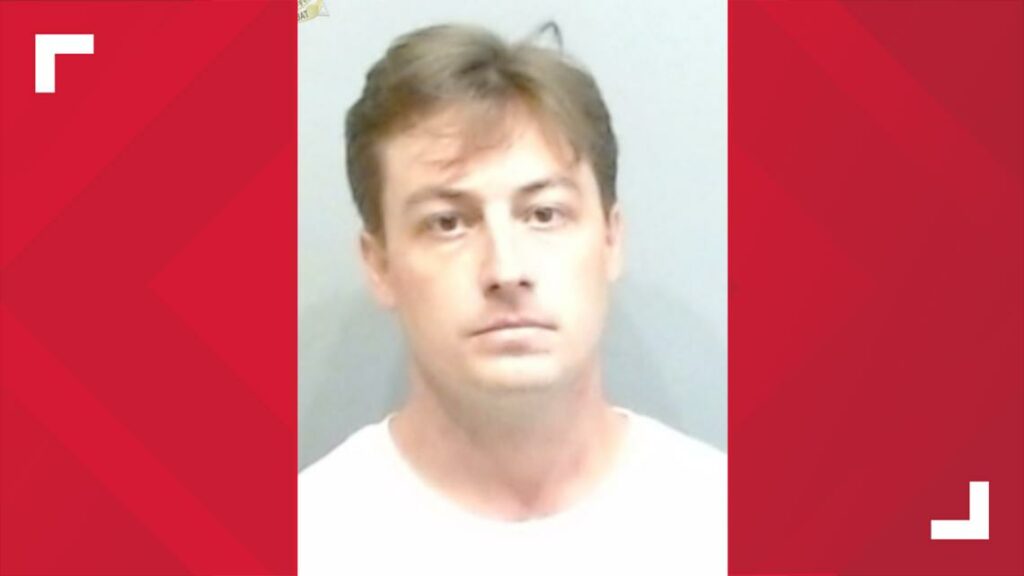 Speeding driver causes deadly crash, walks away with golf clubs in Atlanta