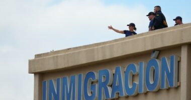 Suspected Dallas ICE facility shooter searched Kirk killing: FBI