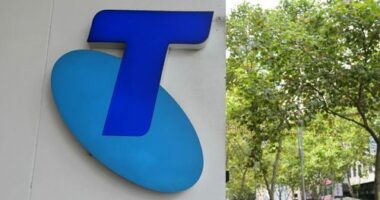 Telstra says no triple-zero calls failed to connect during 12-hour outage