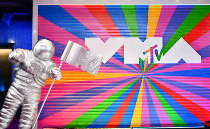 The MTV Video Music Awards are back. Taylor Swift and Beyoncé go head-to-head. Who will win?