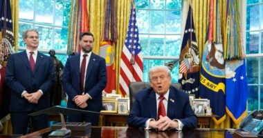 Trump, Vance downplay Hegseth meeting with military leaders