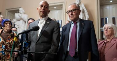 Trump cancels meeting with Democratic leaders, edging closer to shutdown