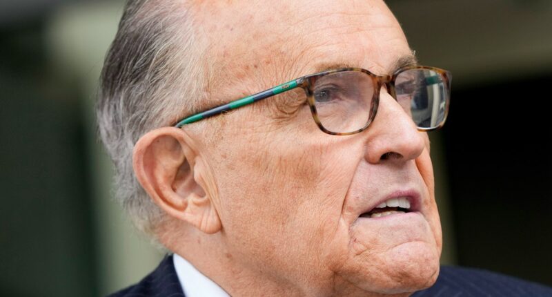 Trump says he's awarding Giuliani the Presidential Medal of Freedom