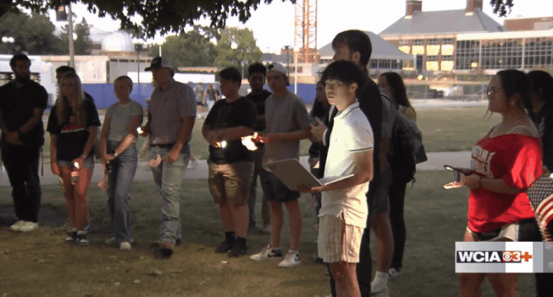 U of I students host vigil in honor of Charlie Kirk