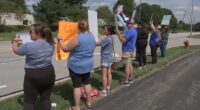 Valley View Council sets strike date for workers at Valley View School District, which coves Romeoville and Bolingbrook, Illinois