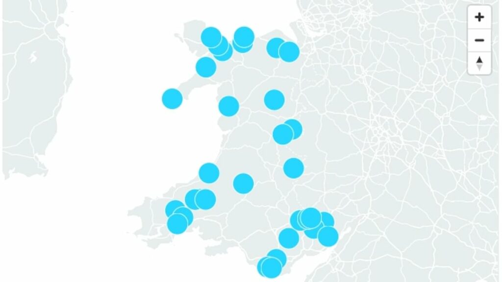 Would YOU try a Bangor Beaujolais? Climate change has created the perfect conditions to grow wine grapes in North Wales