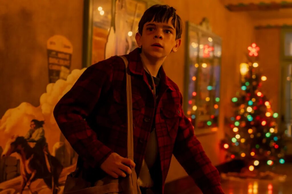 ‘IT: Welcome to Derry’ Showrunners Explain that “Really Eerie” ‘Music Man’ Cold Open