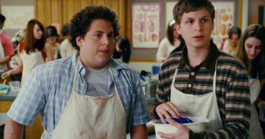 15 Movies Like Superbad You Need To Watch Next