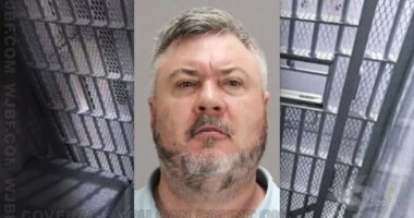 Federal prosecutors charge man accused of threatening to shoot up Atlanta airport