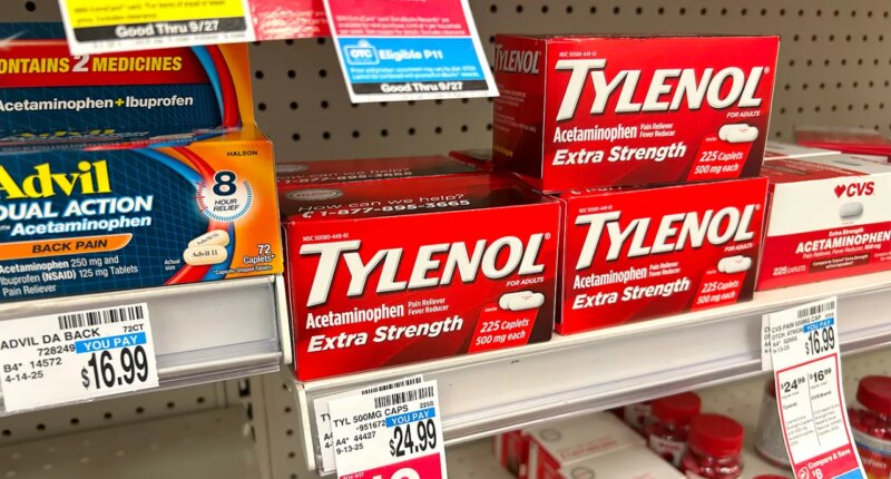 Trump offers new warning on Tylenol for pregnant women
