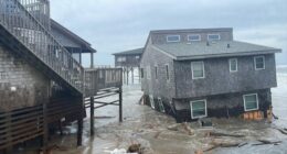 5 more homes collapse into the sea on North Carolina's Outer Banks