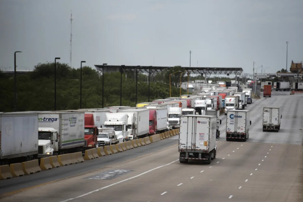 5,500 truckers fail English skills test, lose driving privileges in US, industry leader says
