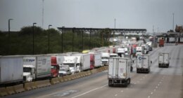 5,500 truckers fail English skills test, lose driving privileges in US, industry leader says