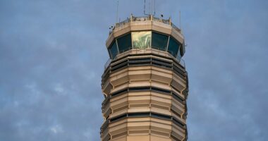 Air traffic controller union warns of 'weakened' aviation system