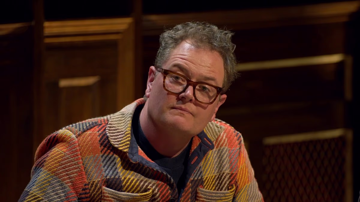Alan Carr and Paloma Faith's Celebrity Traitors feud deepens as he fails to publicly acknowledge the singer's, 44, pregnancy news