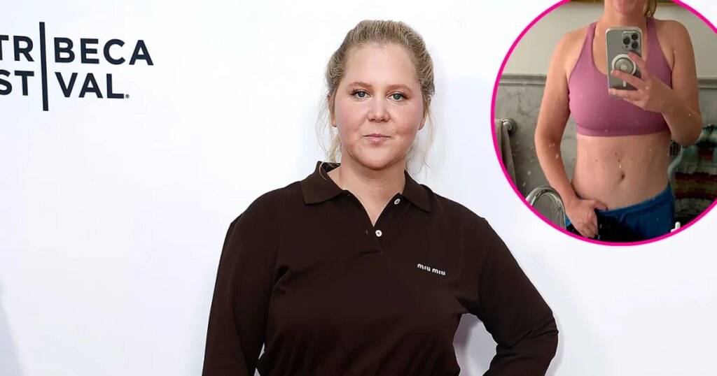 Amy Schumer Puts Abs on Display in New Mirror Selfie With 'No Filter'