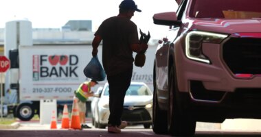 Border Report Live: Nonprofit ready to help South Texas families losing SNAP benefits